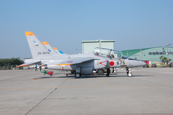 T-4中等練習機